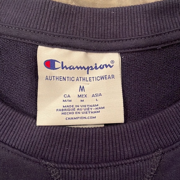 NWT Champion sweatshirt - Picture 2 of 7